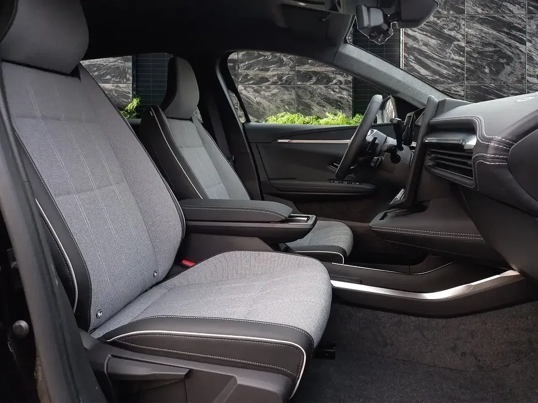 Mitsubishi Eclipse Cross - Thumbnail 15