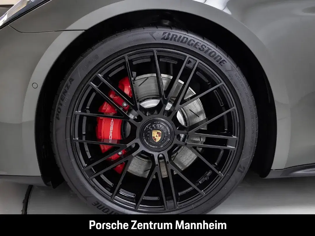 Porsche Panamera - Thumbnail 8