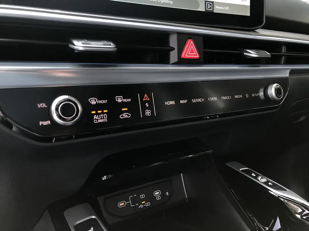 Kia Sorento - Thumbnail 13