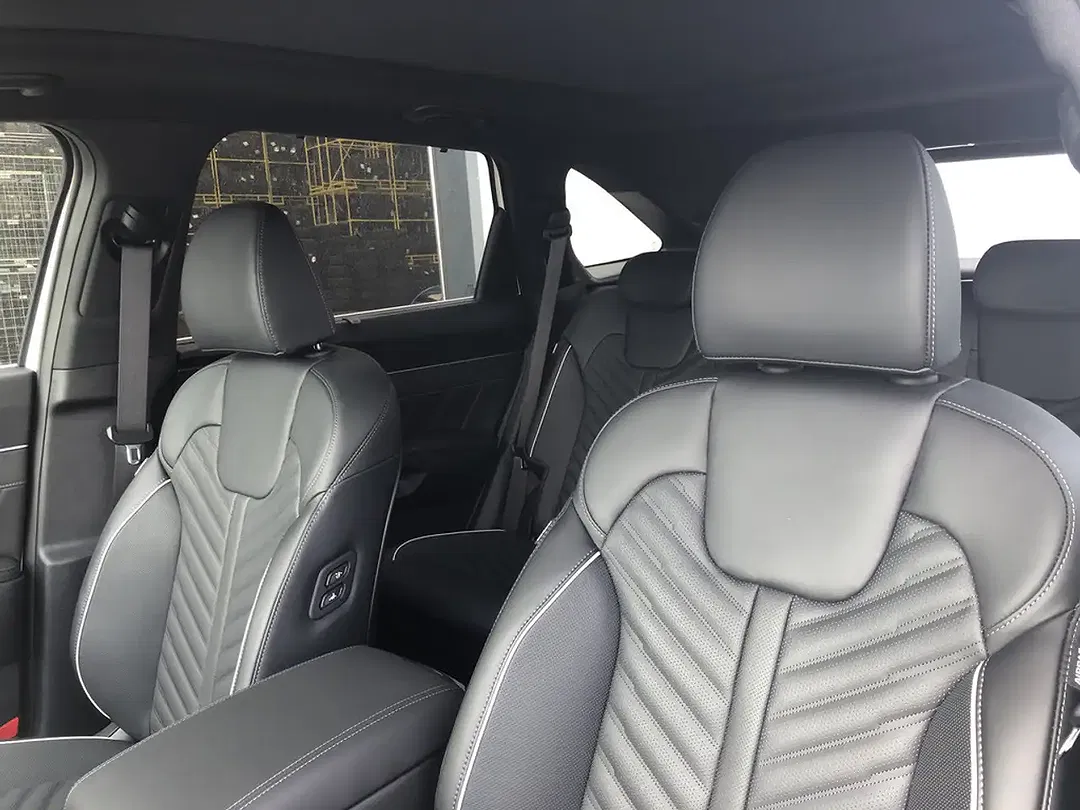 Kia Sorento - Thumbnail 6