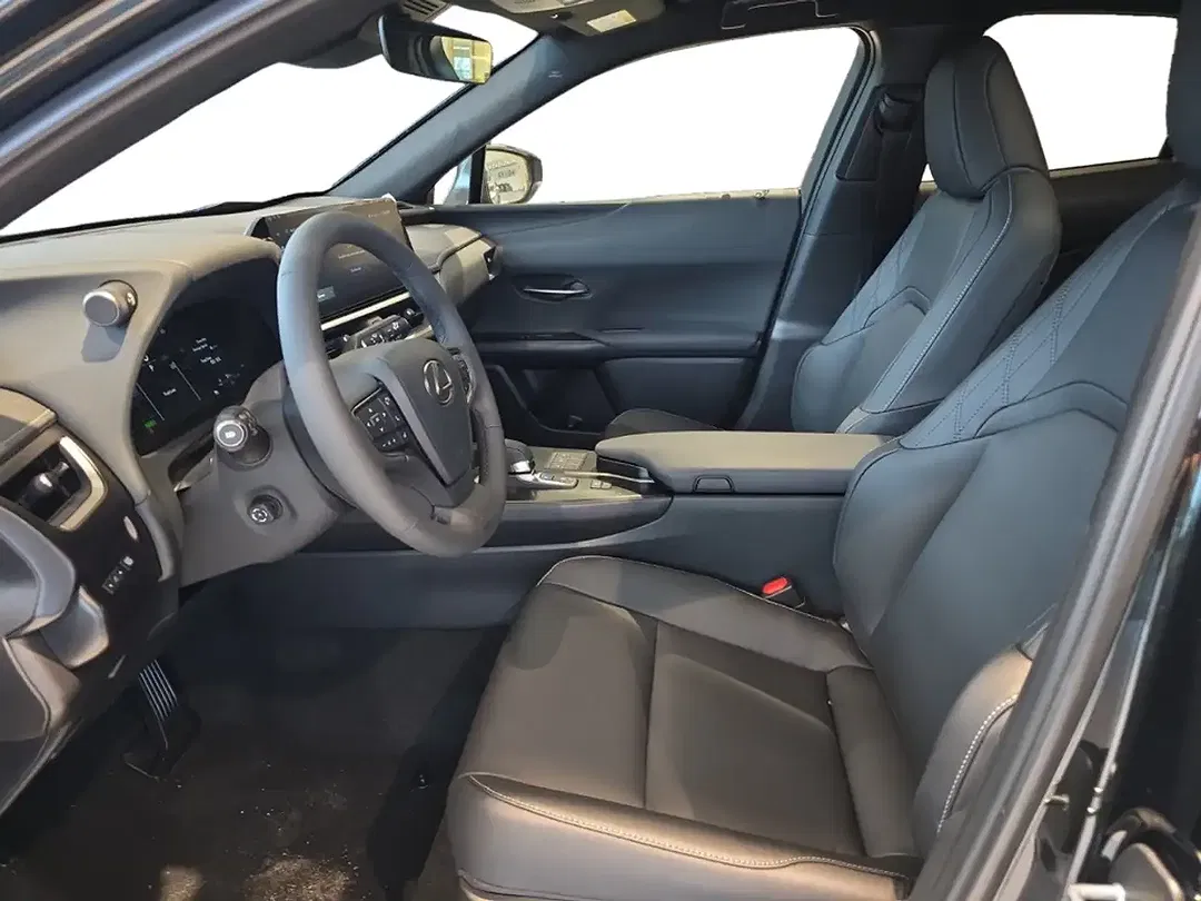Lexus UX 300h - Thumbnail 12