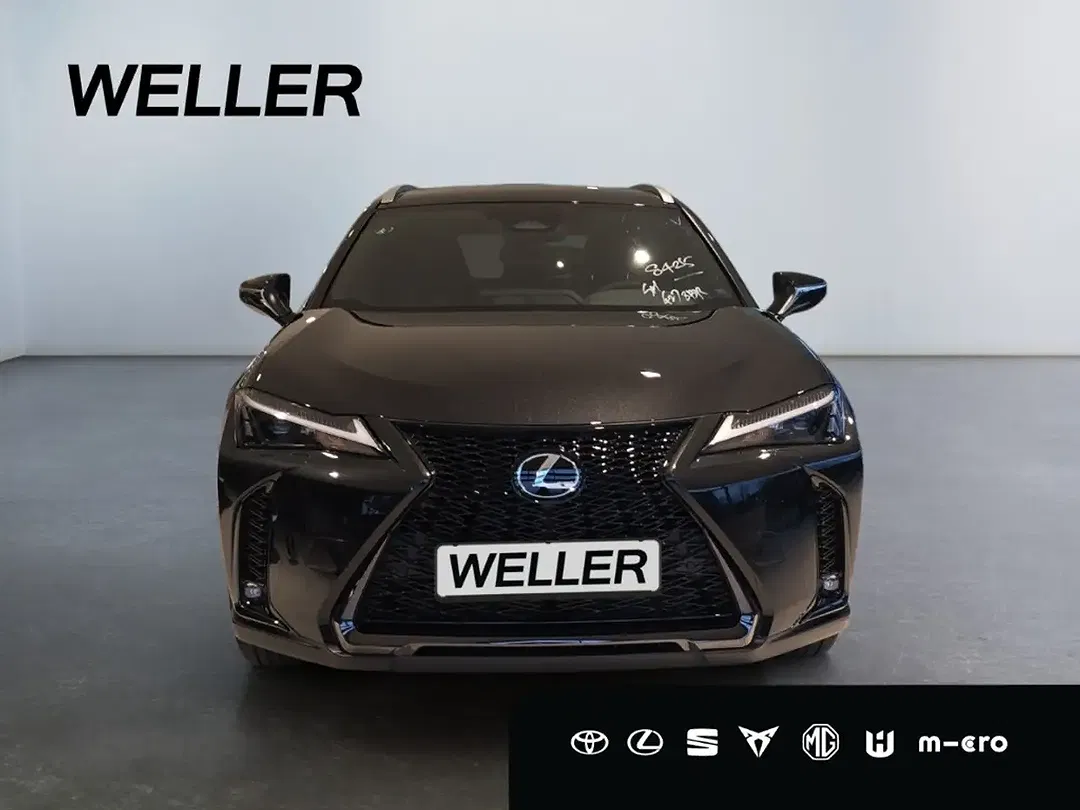 Lexus UX 300h - Thumbnail 5