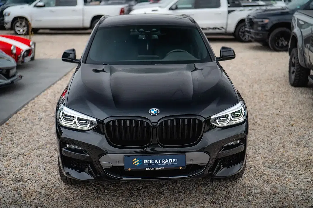 BMW X4 - Thumbnail 2