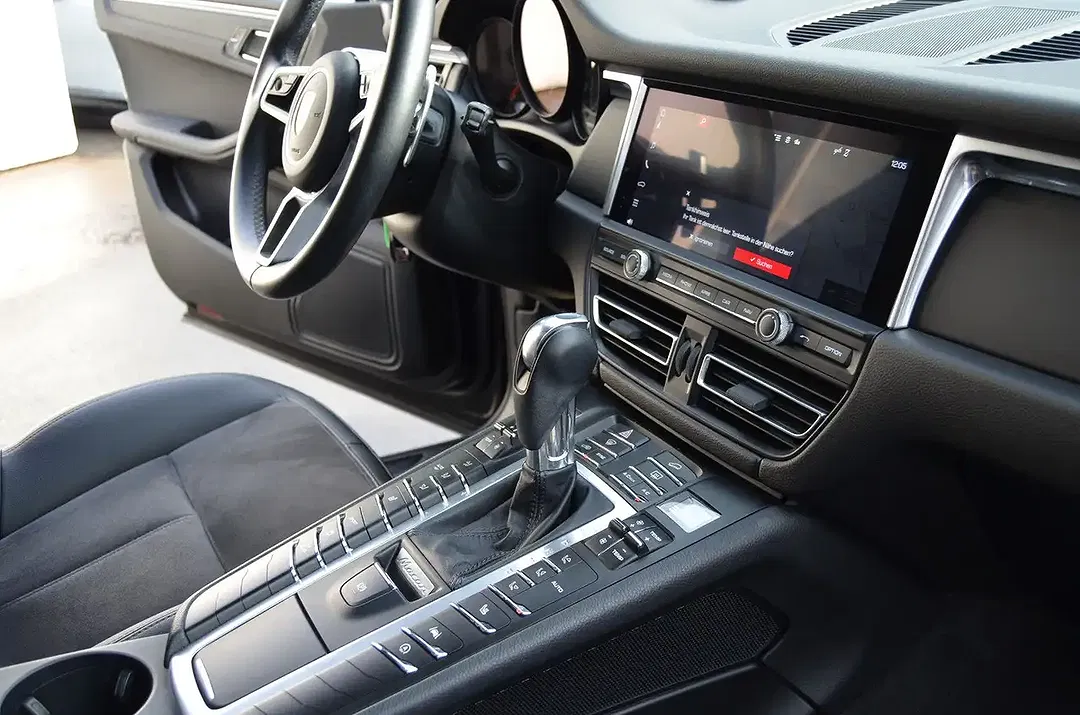 Porsche Macan - Thumbnail 12