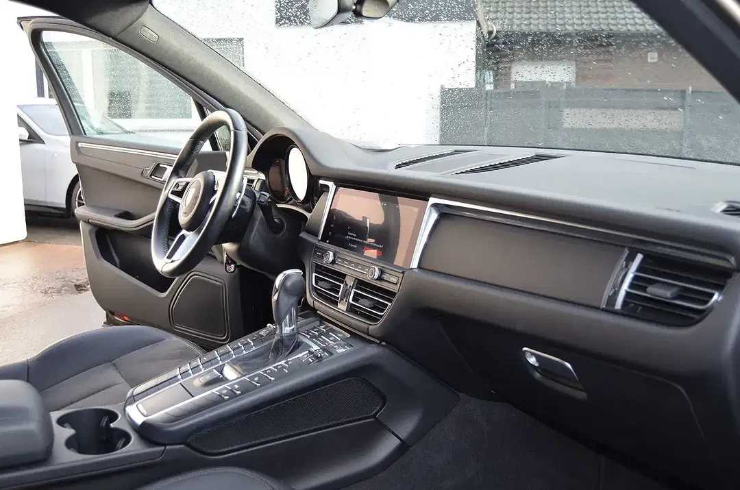 Porsche Macan - Thumbnail 14