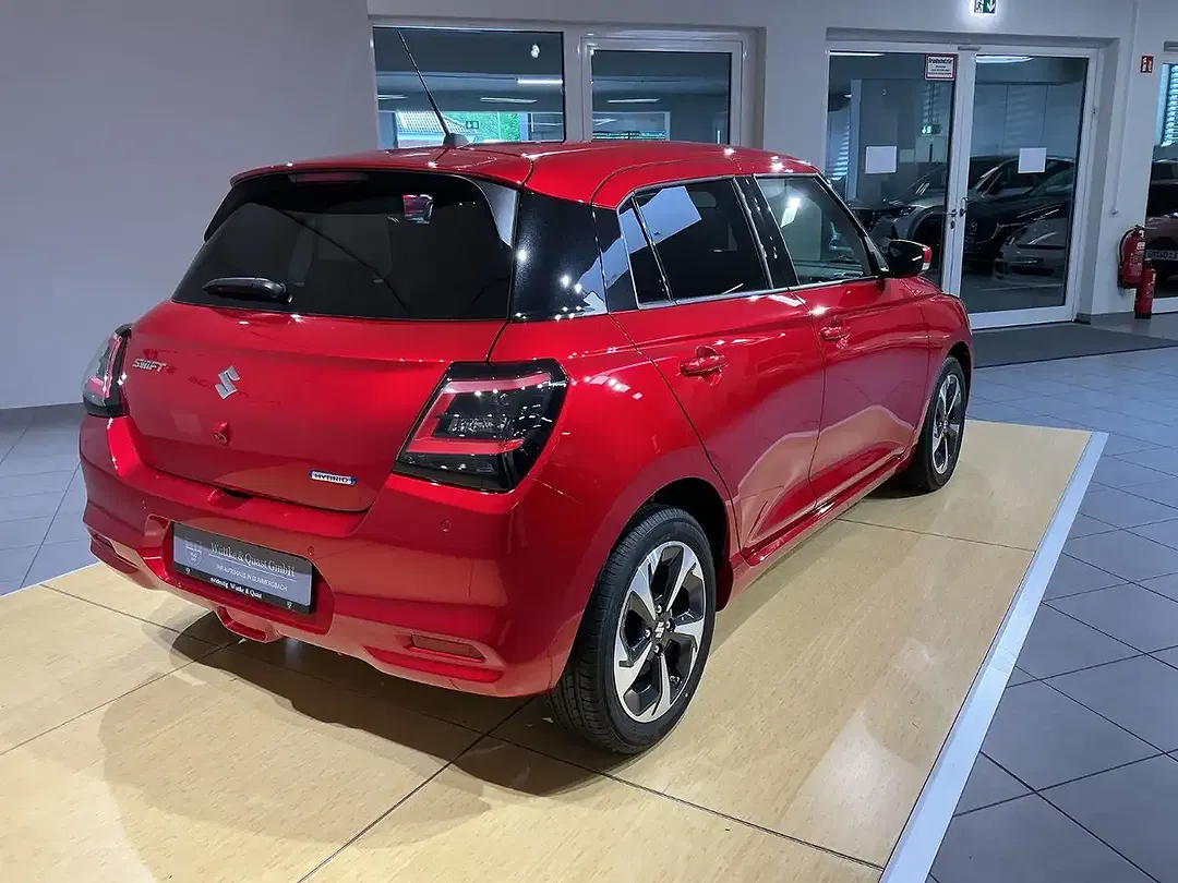Suzuki Swift - Thumbnail 6