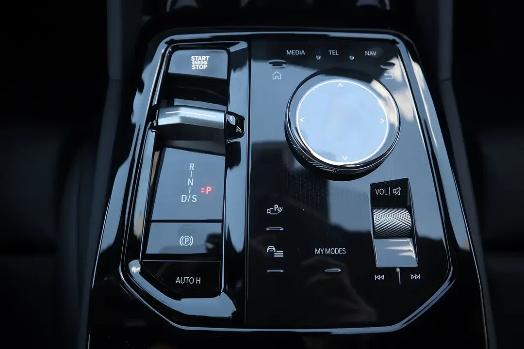 BMW 520 - Thumbnail 8