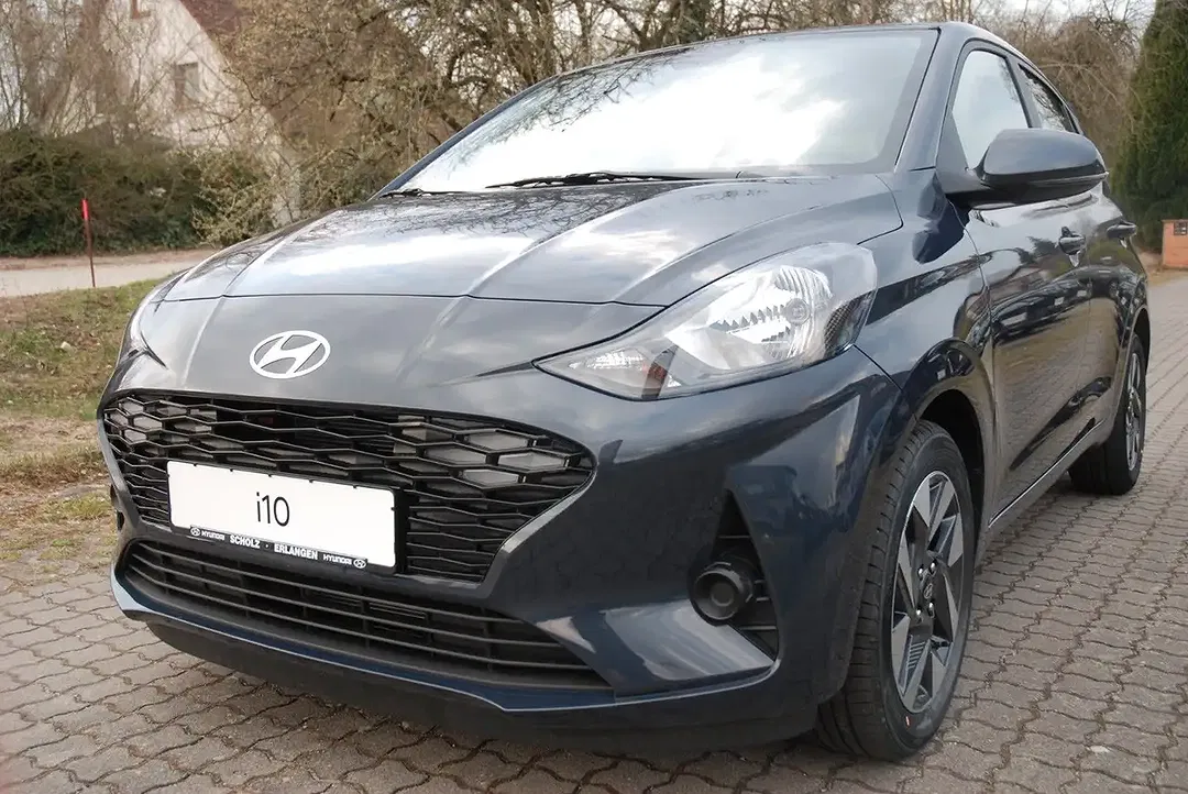 Hyundai i10 - Thumbnail 3