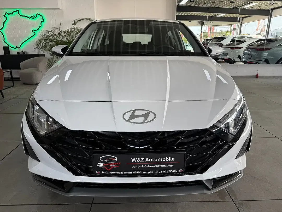 Hyundai i20 - Thumbnail 2
