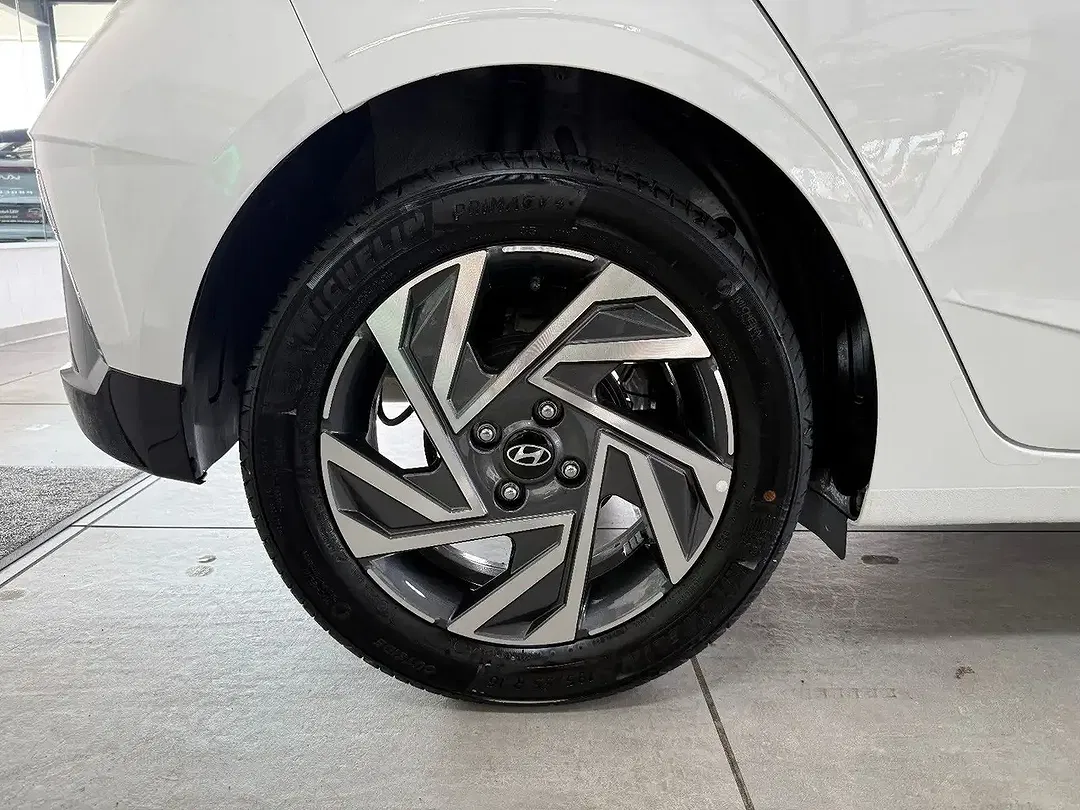 Hyundai i20 - Thumbnail 4