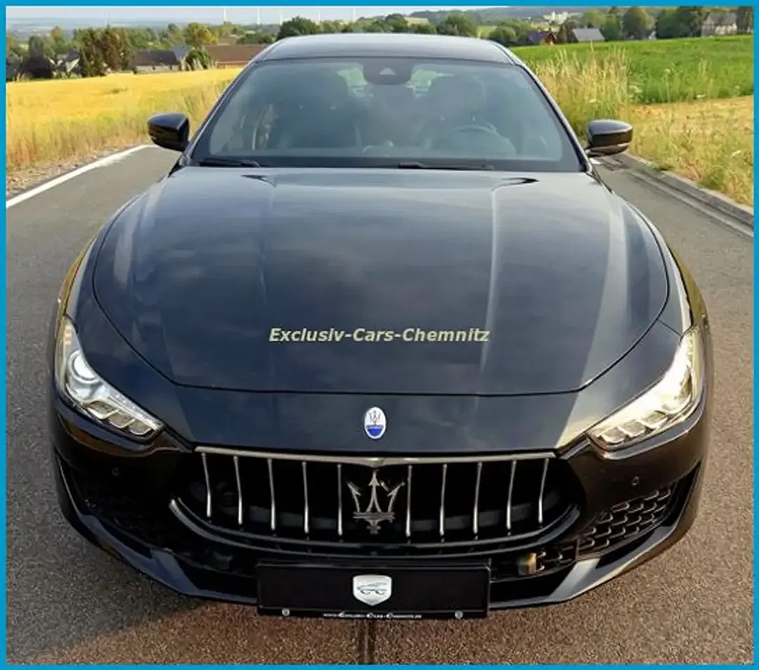 Maserati Ghibli - Thumbnail 23