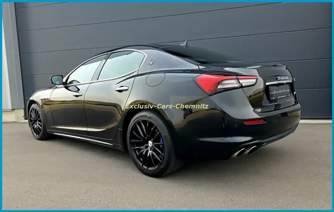 Maserati Ghibli - Thumbnail 3