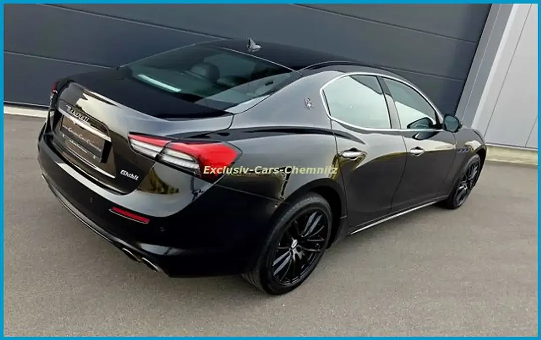 Maserati Ghibli - Thumbnail 4