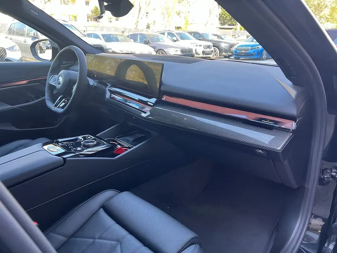 BMW 520 - Thumbnail 11