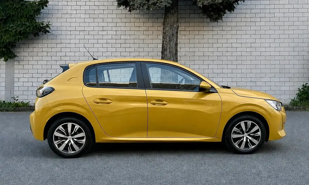 Peugeot 208 - Thumbnail 6
