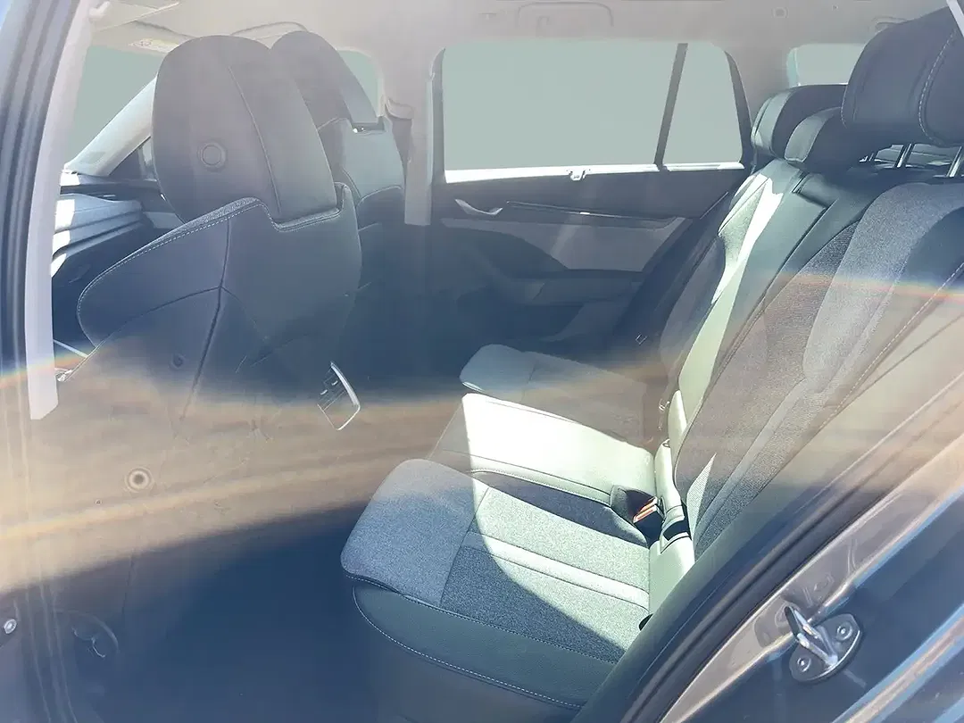 Skoda Octavia - Thumbnail 11