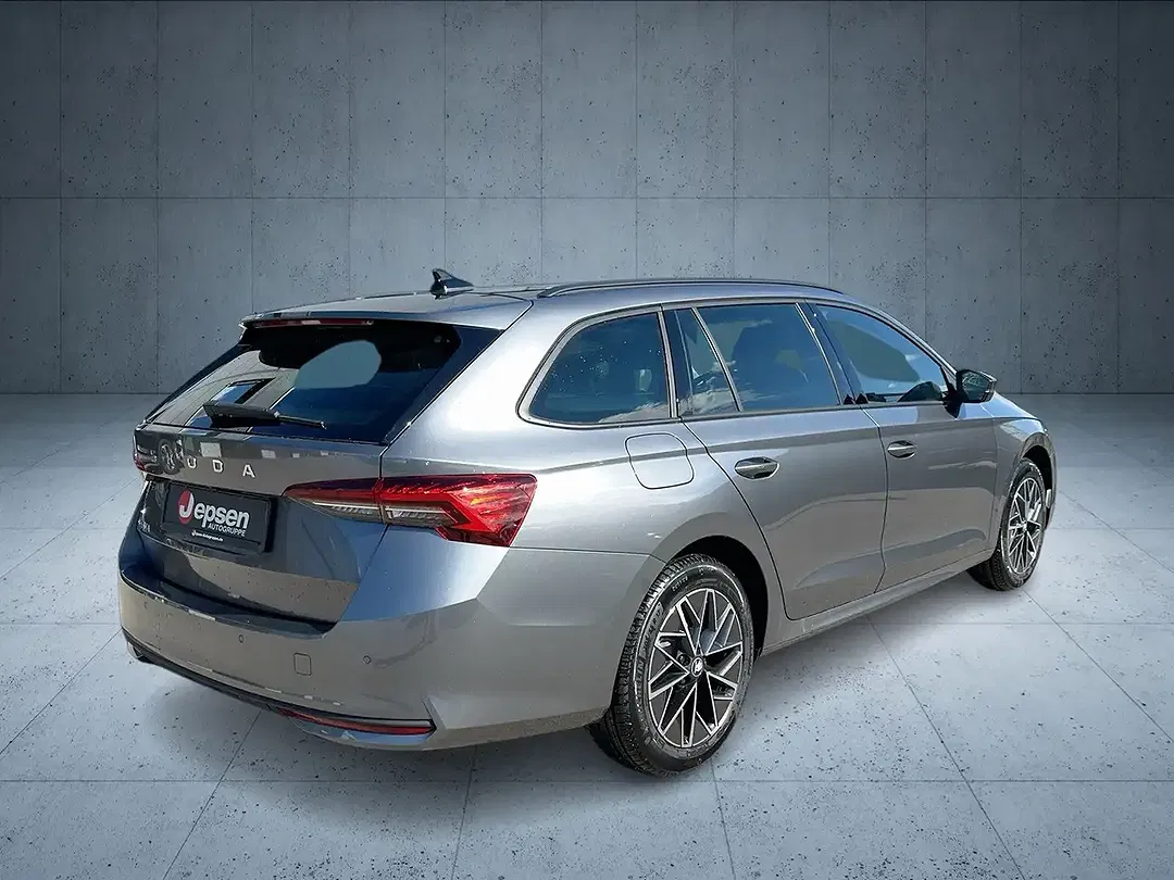 Skoda Octavia - Thumbnail 5