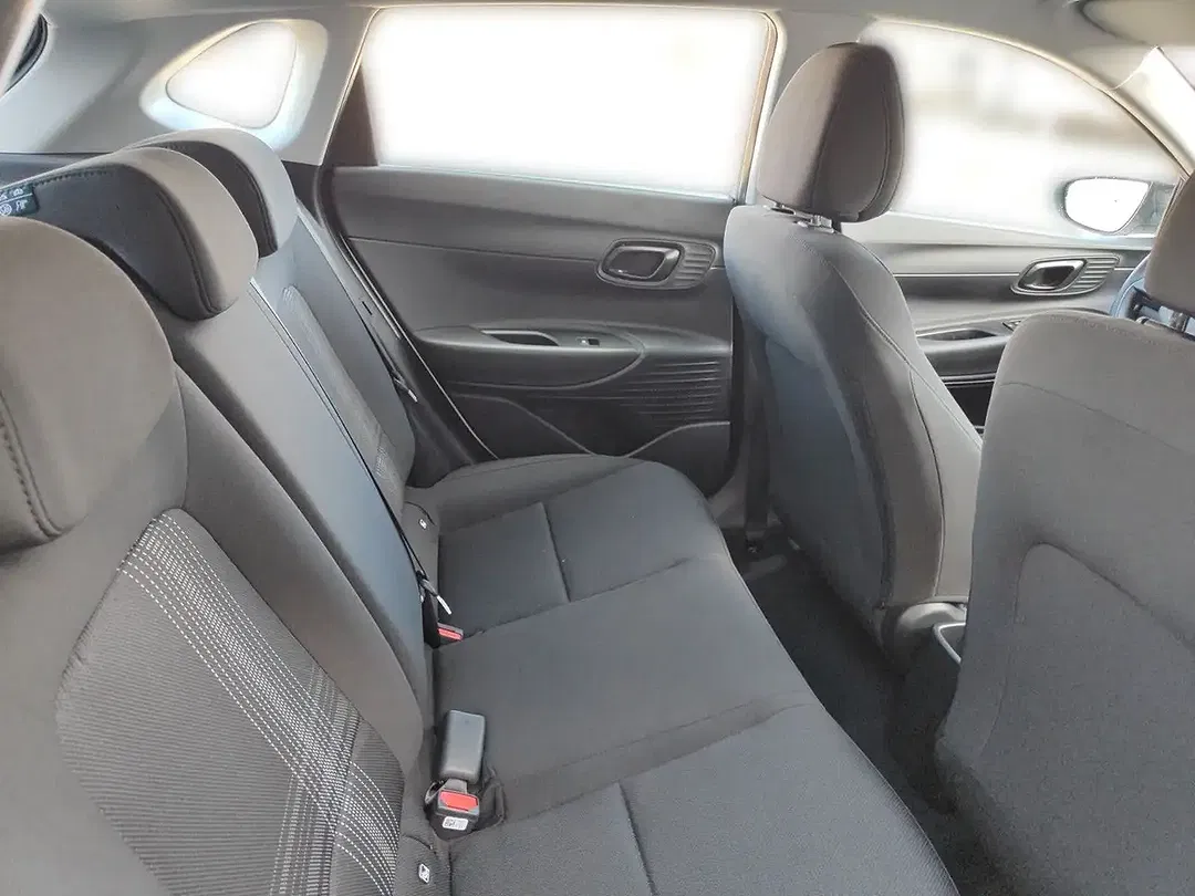 Hyundai i20 - Thumbnail 13