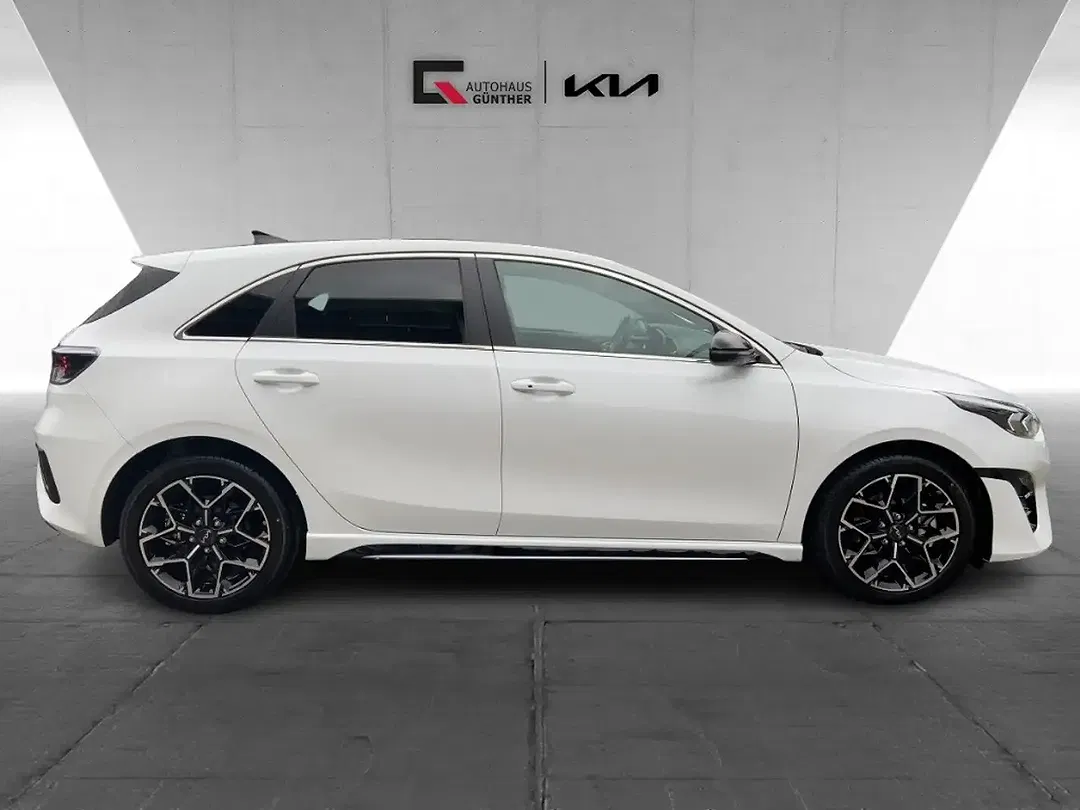 Kia Ceed / cee'd - Thumbnail 4