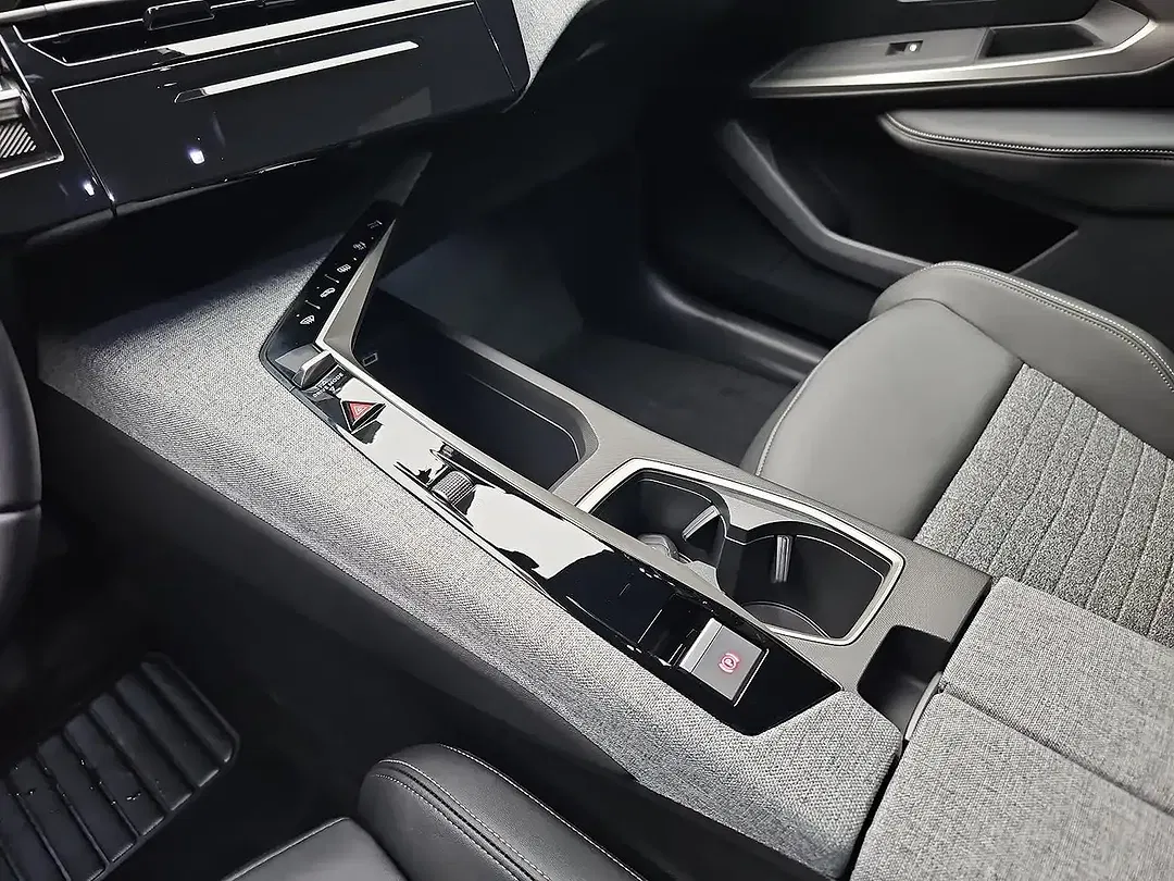 Peugeot 5008 - Thumbnail 12