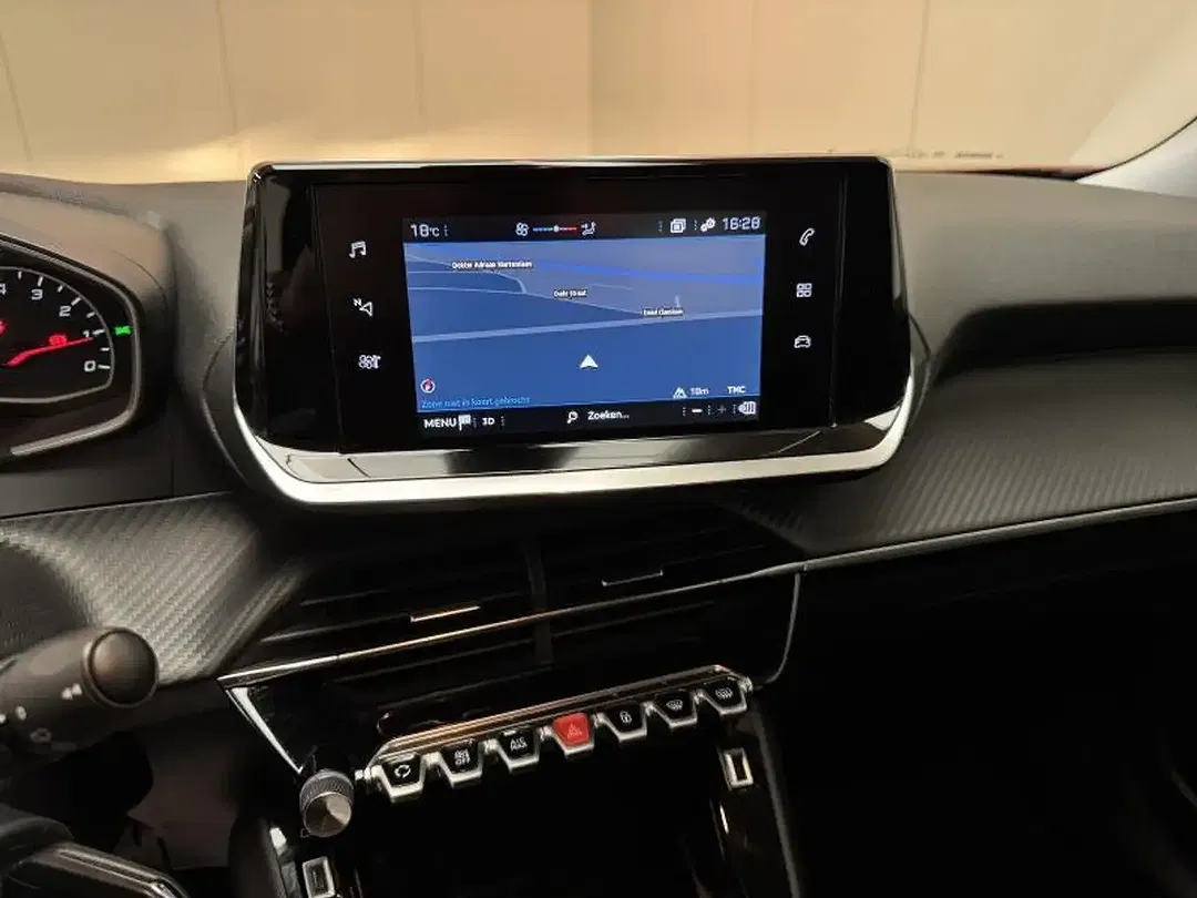 Peugeot 2008 - Thumbnail 15