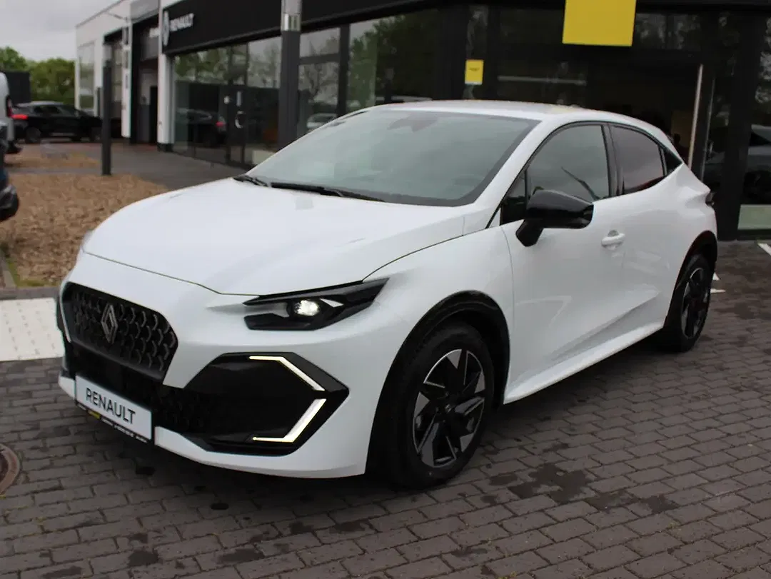 Renault Clio - Thumbnail 1