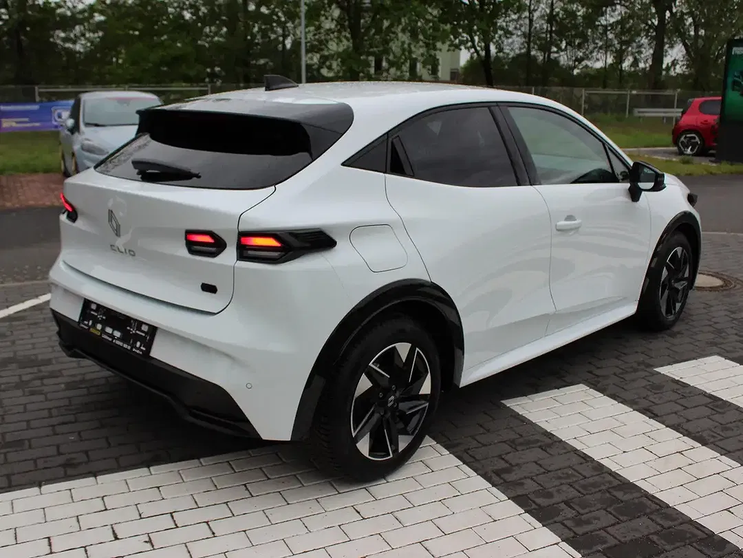 Renault Clio - Thumbnail 7
