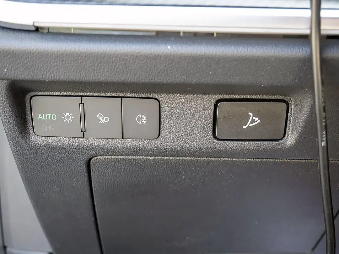 Skoda Enyaq - Thumbnail 15