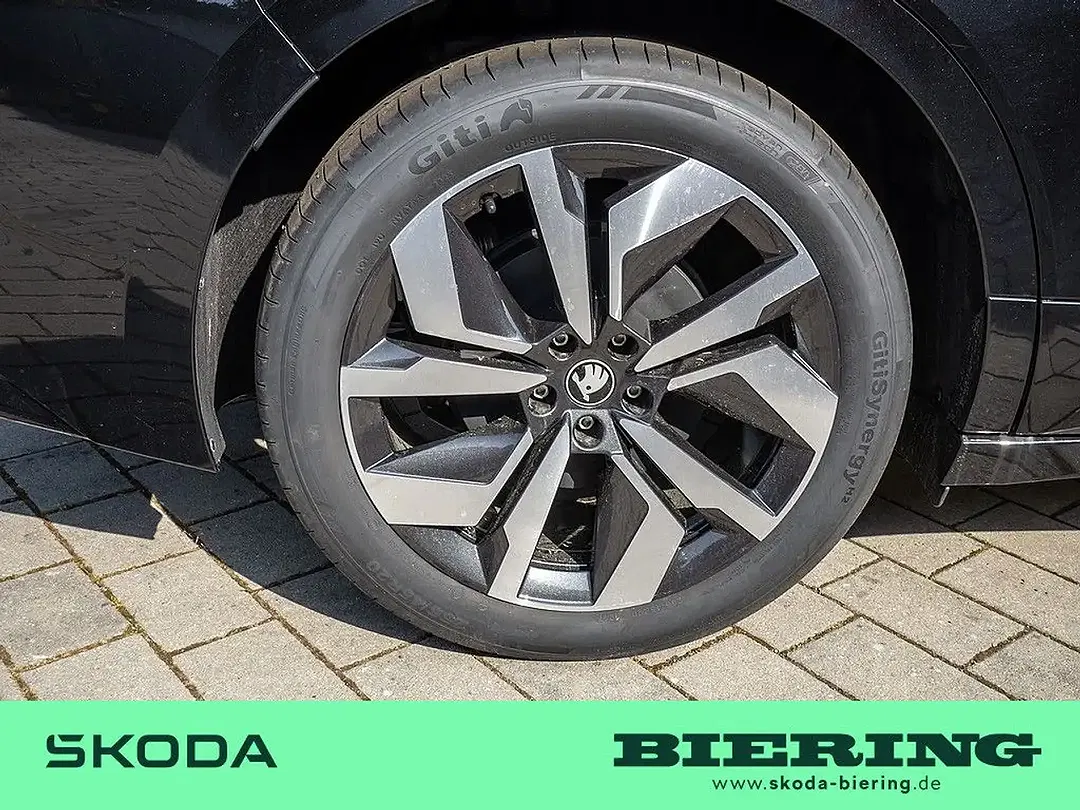 Skoda Enyaq - Thumbnail 5