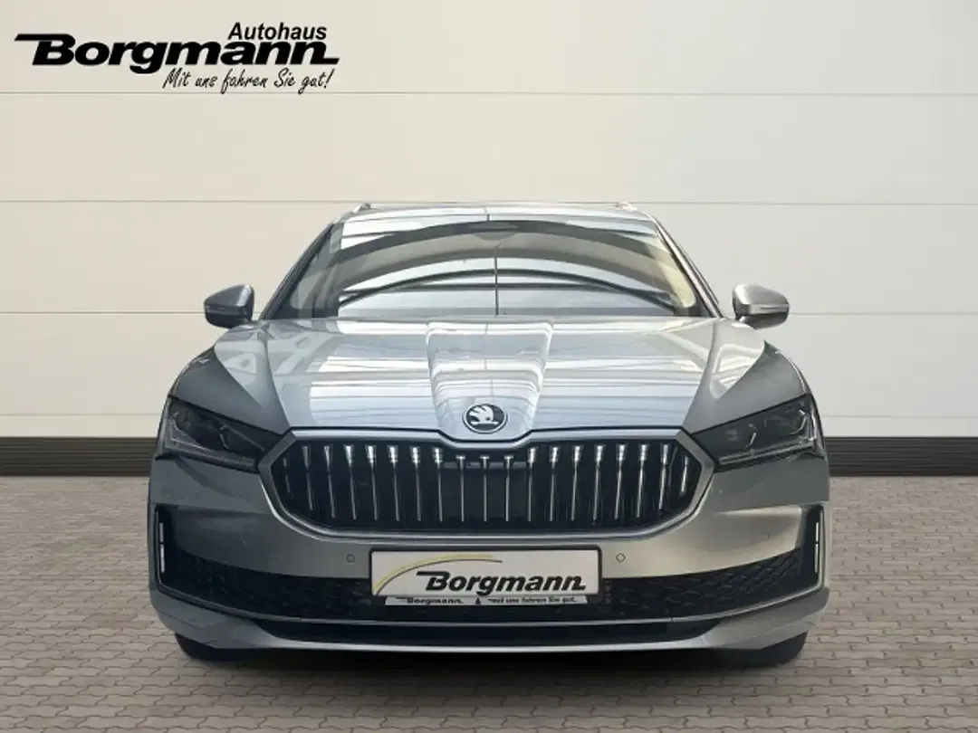 Skoda Superb - Thumbnail 2