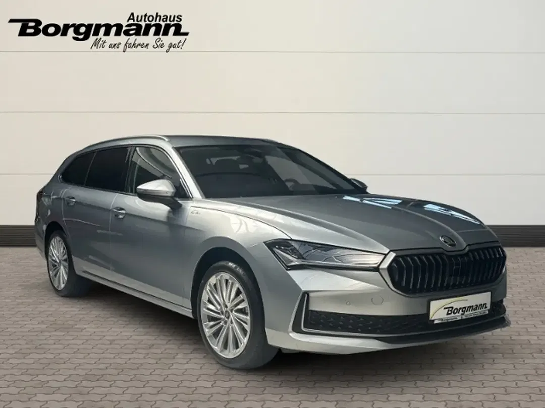 Skoda Superb - Thumbnail 3