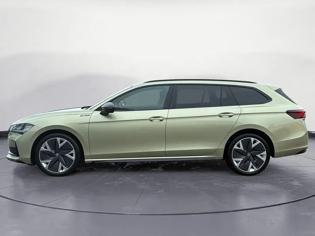 Skoda Superb - Thumbnail 4