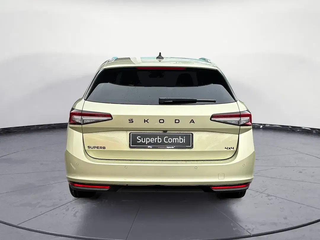 Skoda Superb - Thumbnail 5