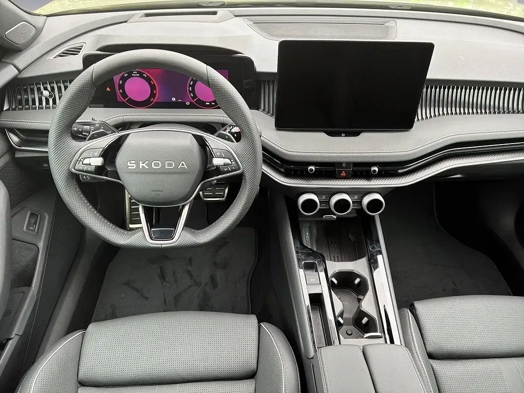 Skoda Superb - Thumbnail 8
