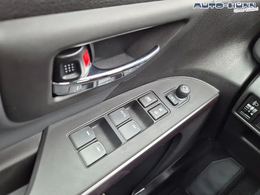 Suzuki S-Cross - Thumbnail 13