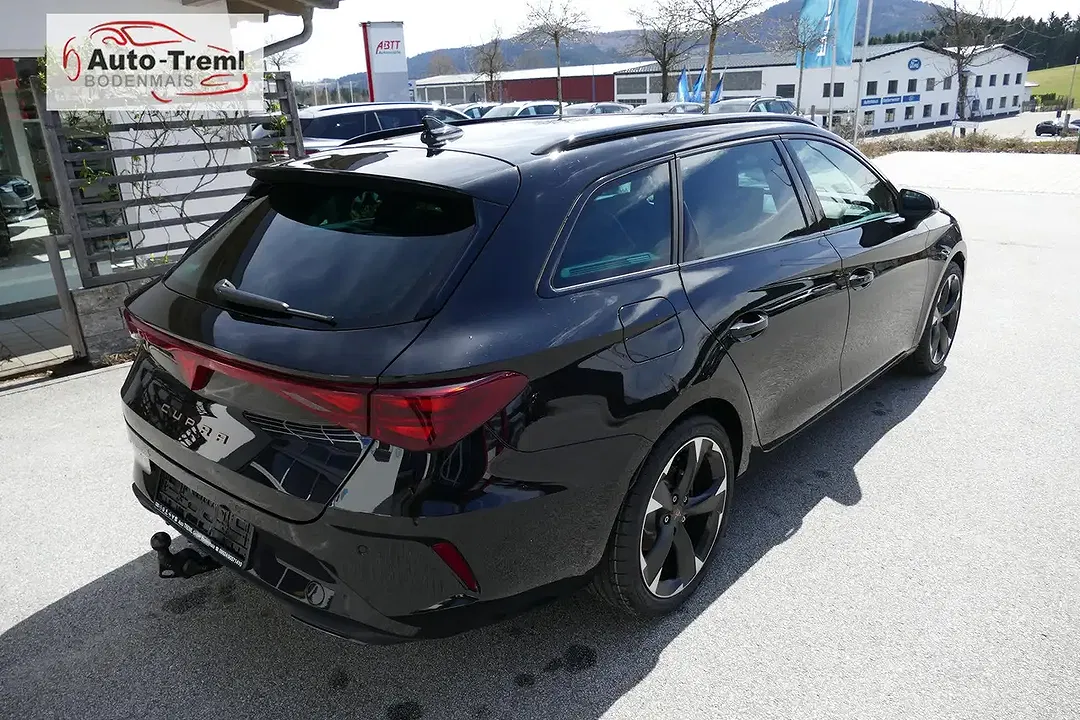 CUPRA Leon - Thumbnail 2