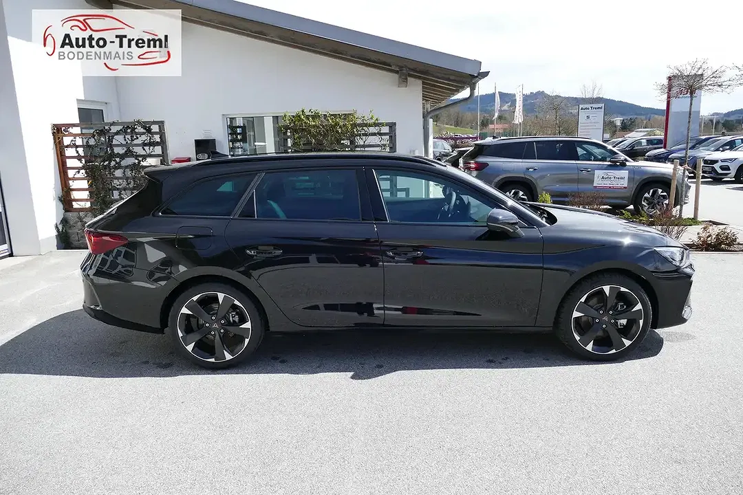 CUPRA Leon - Thumbnail 3