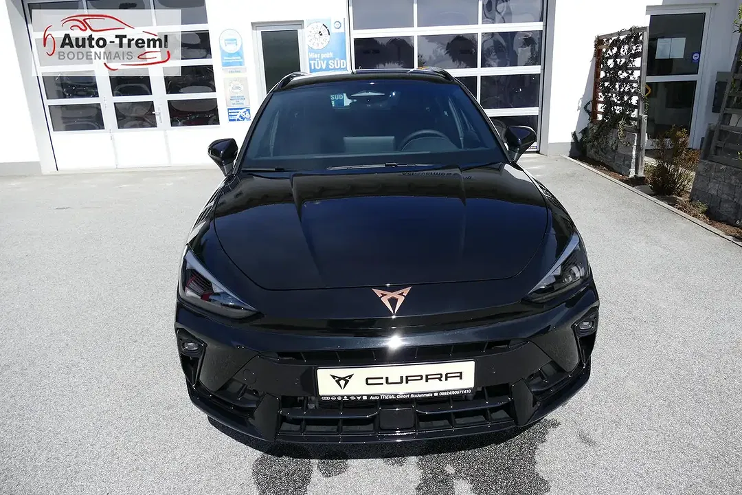 CUPRA Leon - Thumbnail 4