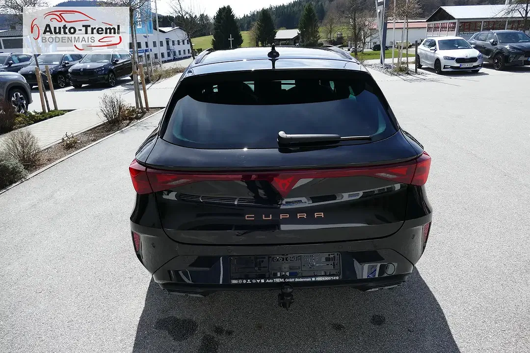 CUPRA Leon - Thumbnail 5