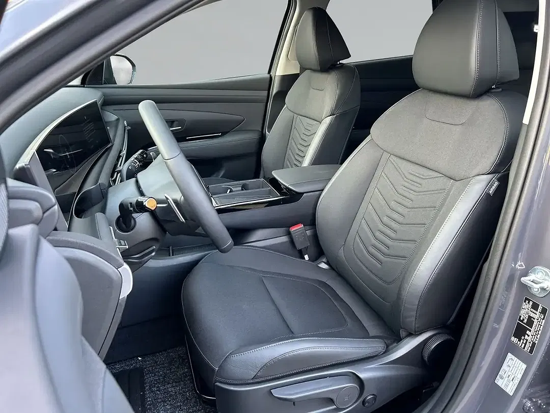 Hyundai TUCSON - Thumbnail 8