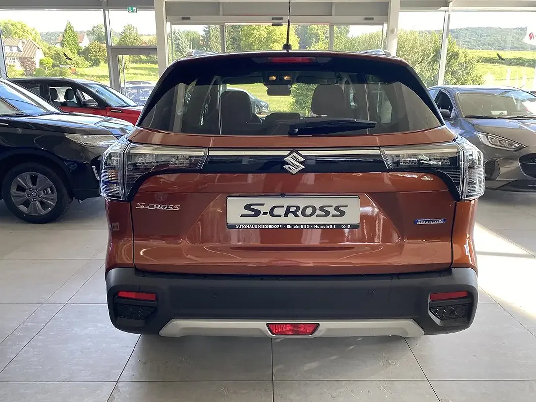 Suzuki S-Cross - Thumbnail 13