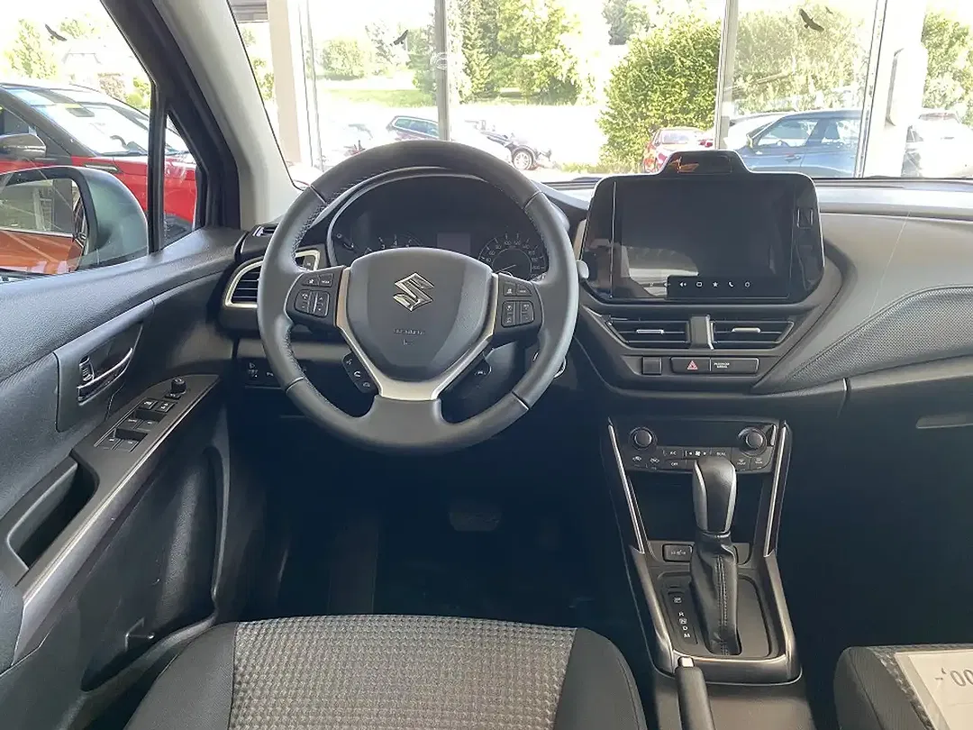 Suzuki S-Cross - Thumbnail 3