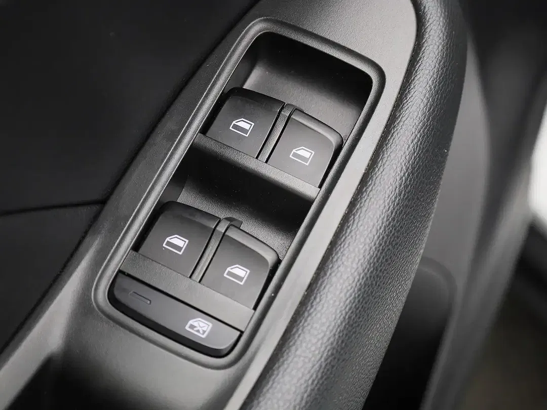 MG ZS - Thumbnail 23