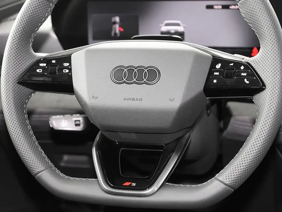 Audi e-tron - Thumbnail 11