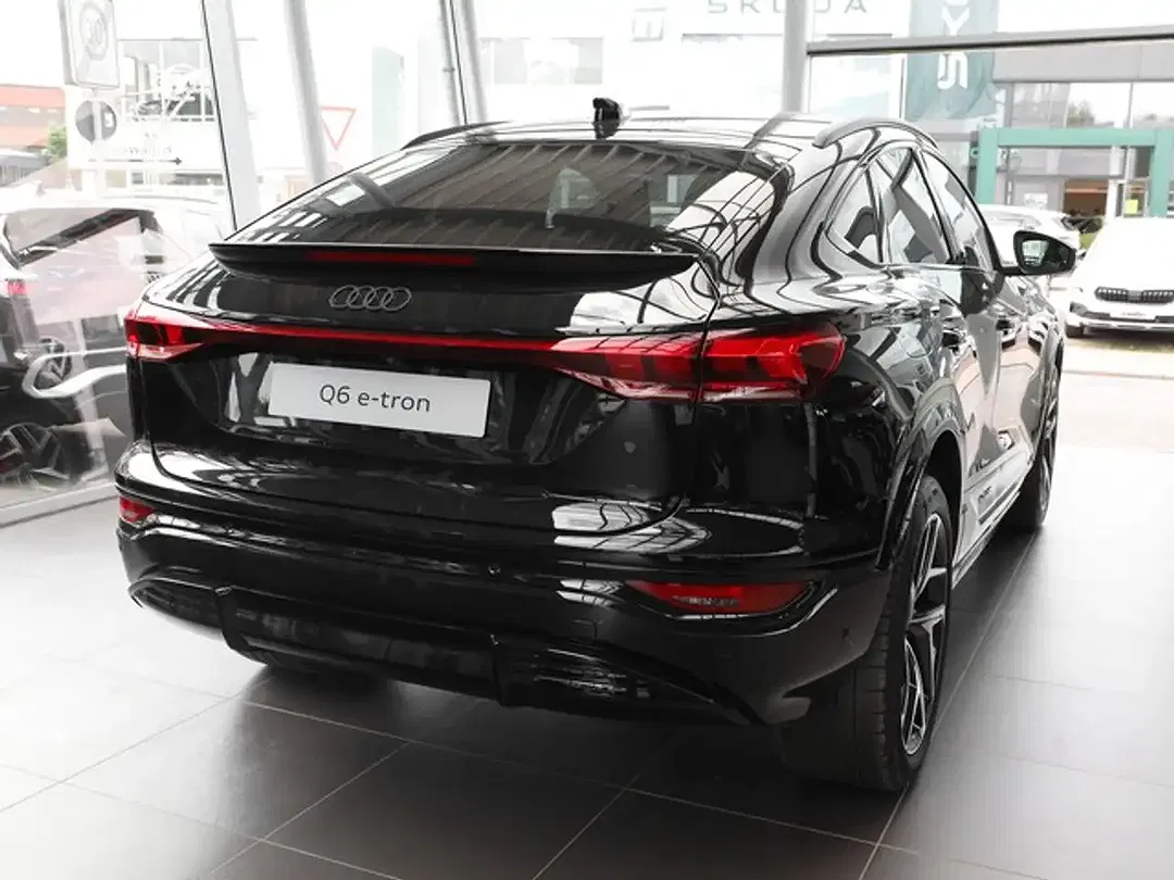 Audi e-tron - Thumbnail 2