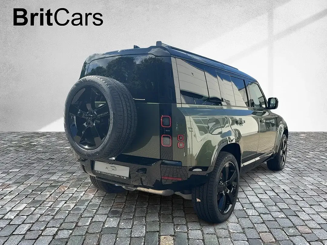 Land Rover Defender - Thumbnail 4