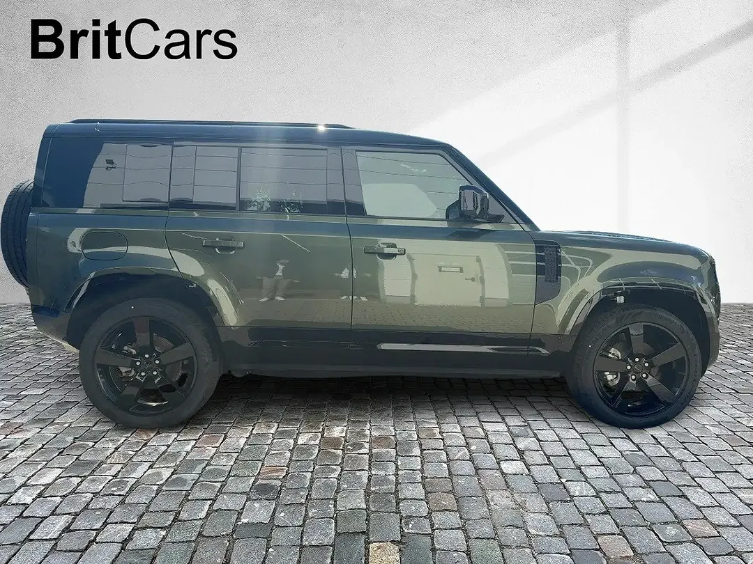 Land Rover Defender - Thumbnail 5