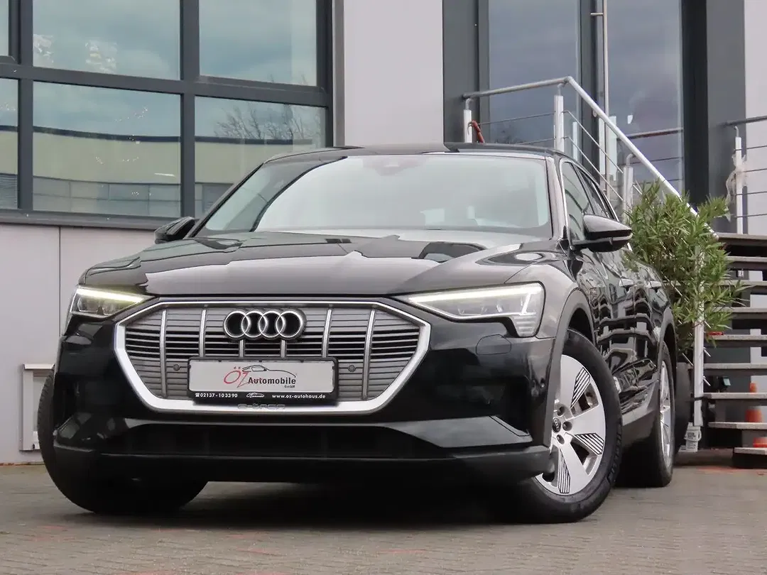 Audi e-tron - Thumbnail 4