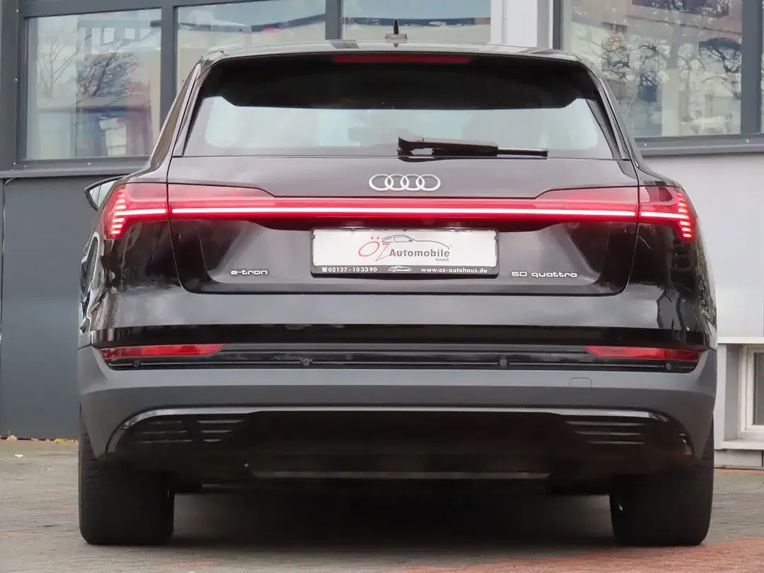 Audi e-tron - Thumbnail 6