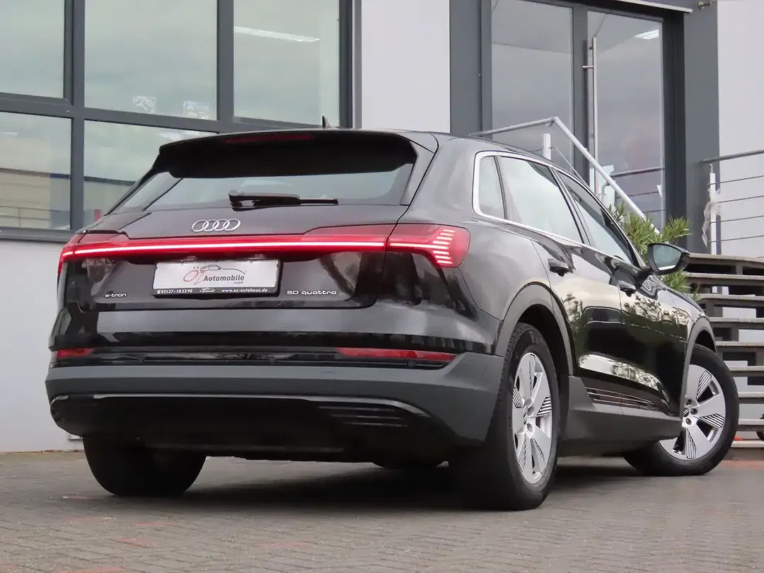 Audi e-tron - Thumbnail 7